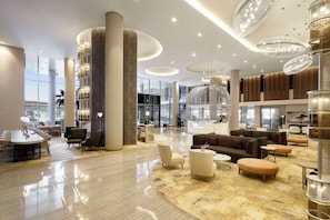 Lobby - Radisson Blu Hotel Riyadh Convention And Exhibition Center (Riyadh)