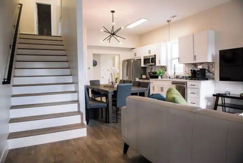 Midvale Manor - New Remodel - Off Street Parking..