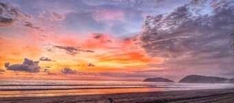 Privite access to the beach, family sized condo, private parking,