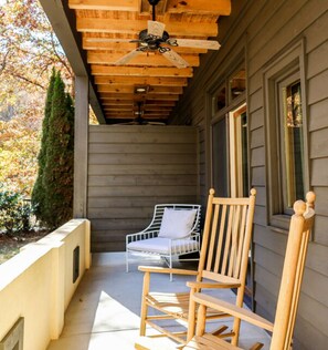 Terrace/patio - NEW! Romantic Spa Suite with Fireplace & Den (Whittier)