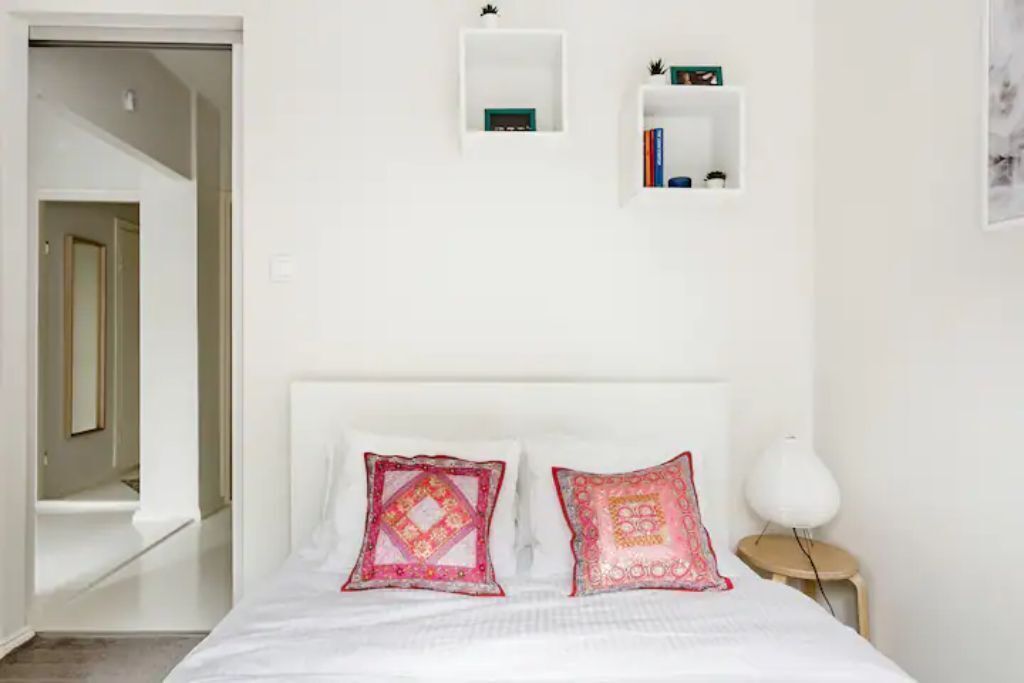 1 chambre, fer et planche à repasser, lit parapluie, Wi-Fi