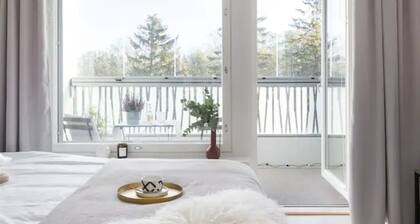 Modern and elegant studio next to Finnoo metro