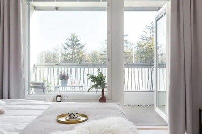 Modern and elegant studio next to Finnoo metro