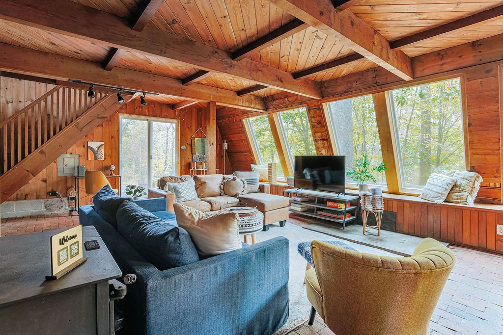 Televisie en een open haard