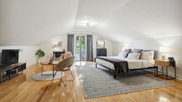 4 dormitoris, escriptori i planxa i posts de planxar