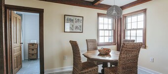 The Farmhouse at Wellington: Waynesboro, Sleeps 12