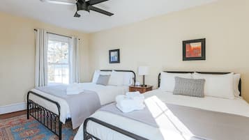 4 habitaciones, tabla de planchar con plancha y wifi gratis