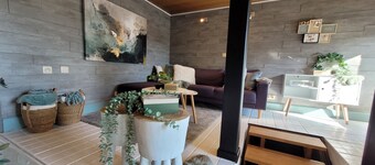 Sea-renity23 with sauna and jacuzzi