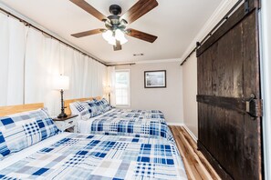 2 quartos, ferros/tábuas de passar roupa, Wi-Fi de cortesia