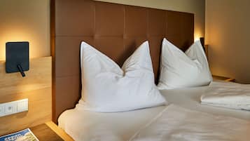 1 Schlafzimmer, Schreibtisch, Bügeleisen/Bügelbrett, Reisekinderbett