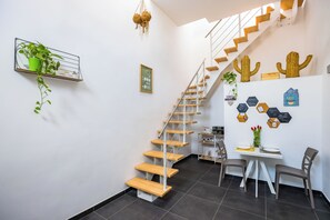 43-Zoll-Smart-TV mit Digitalempfang, Fernseher