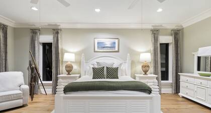 STUNNING Oceanfront Home! Golf & Ocean Views, Hot Tub, Golf Cart, Pool Access!