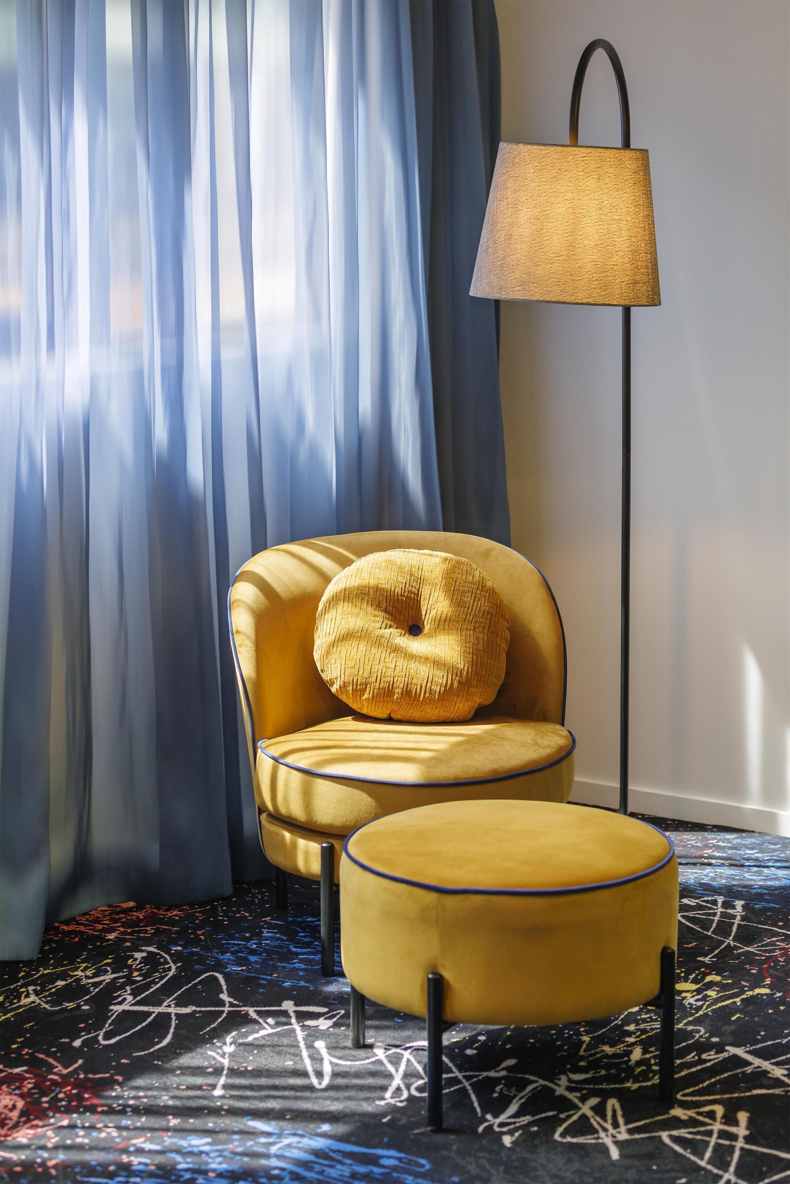 Photo - Oaks Melbourne St Kilda Road Hotel