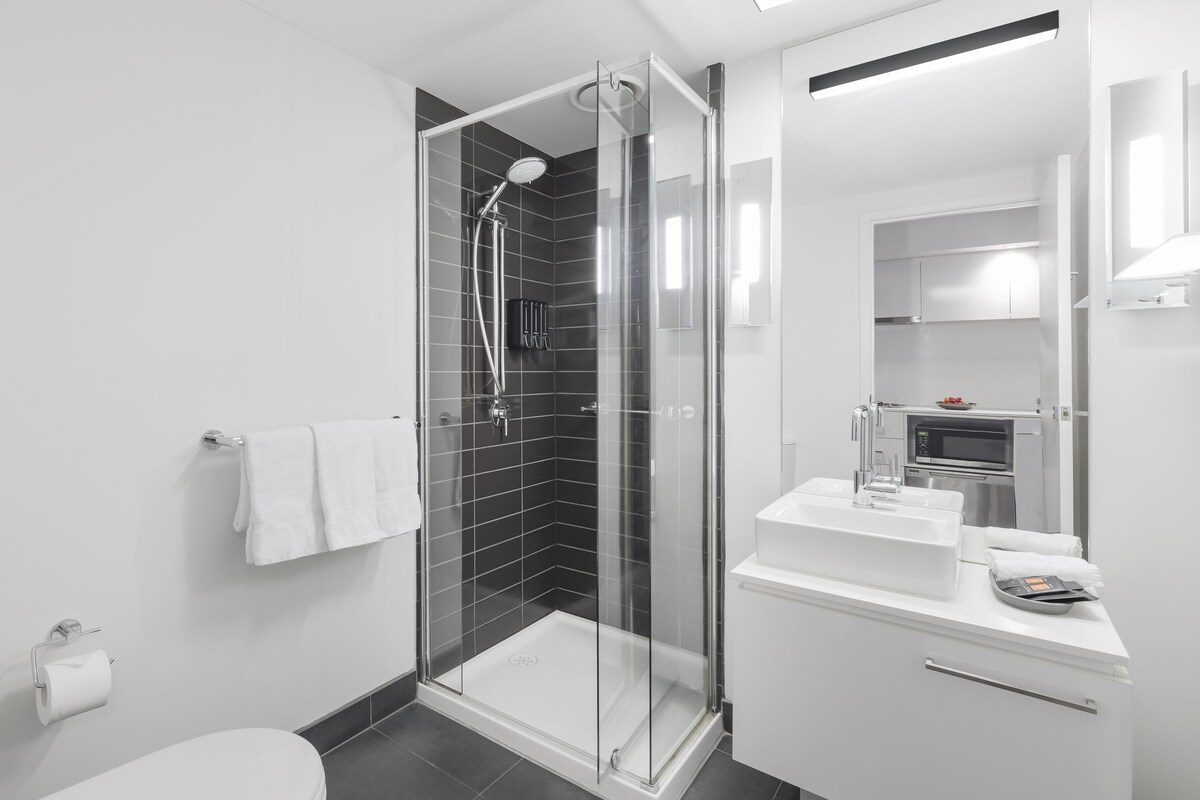 Oaks Melbourne St Kilda Road Hotel