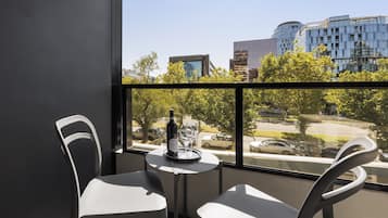 Classic Two Bedroom Apartment with Balcony | Terrace/patio