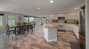 Fridge, microwave, oven, stovetop - Lakefront Getaway Near Munising & Trails- Sleeps 10 (Manistique)