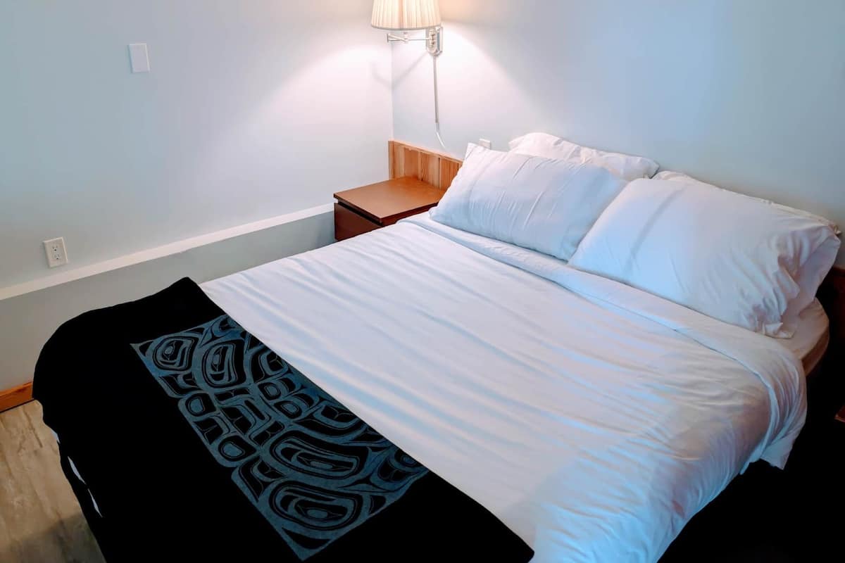 Standard Apartment, Multiple Beds, Kitchenette, Ocean View | 1 bedroom, desk, laptop workspace, iron/ironing board
