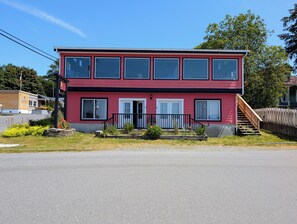 Bagian depan properti