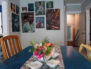 Dining - Eclectic Stay in Waterloo Arts District (Cleveland)