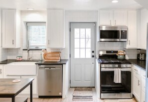 Plaque de cuisson, cafetière/bouilloire