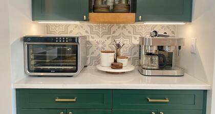 Large Mountainside Home w/ Pond by Smugglers Notch!