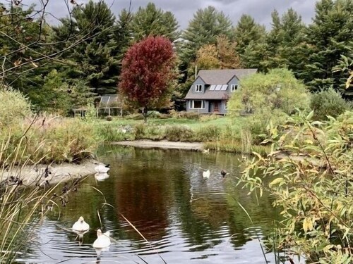 Large Mountainside Home w/ Pond by Smugglers Notch!
