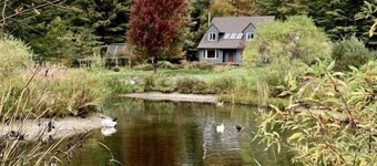Large Mountainside Home w/ Pond by Smugglers Notch!