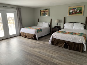 Signature Suite, 2 Bedrooms, Non Smoking, Kitchen | Premium bedding, down duvets, individually decorated - Hotel Marceline (Marceline)