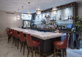 Bar (en la propiedad)