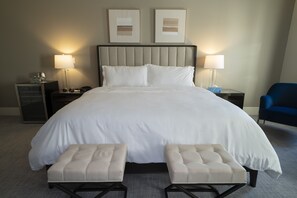 Chambre Simple Luxe, 1 très grand lit, balcon