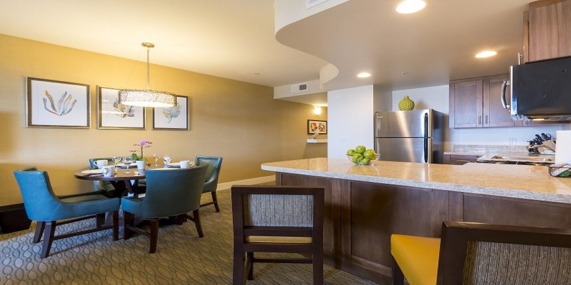 Family resort with ocean view & balcony. Near theme parks.