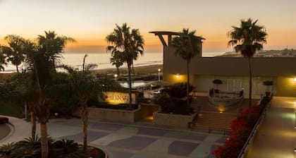 Family resort with ocean view & balcony. Near theme parks.