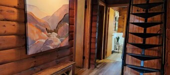 Greenville Log Cabin • Near Downtown & SR Trail