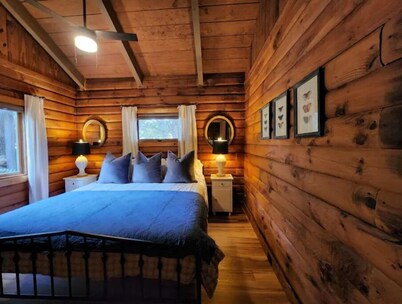 Greenville Log Cabin • Near Downtown & SR Trail