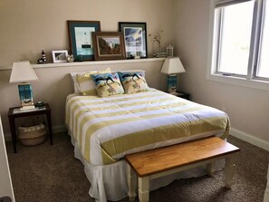 4 habitaciones, tabla de planchar con plancha y cuna de viaje 