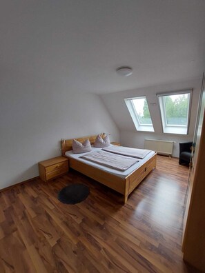 1 camera, Wi-Fi, lenzuola