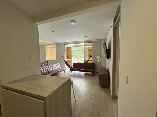 Apartment with pool and parking 7 minutes from downtown