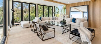 Sea Vista - Central Malibu Villa w/ Pool, Spa, & Ocean Views