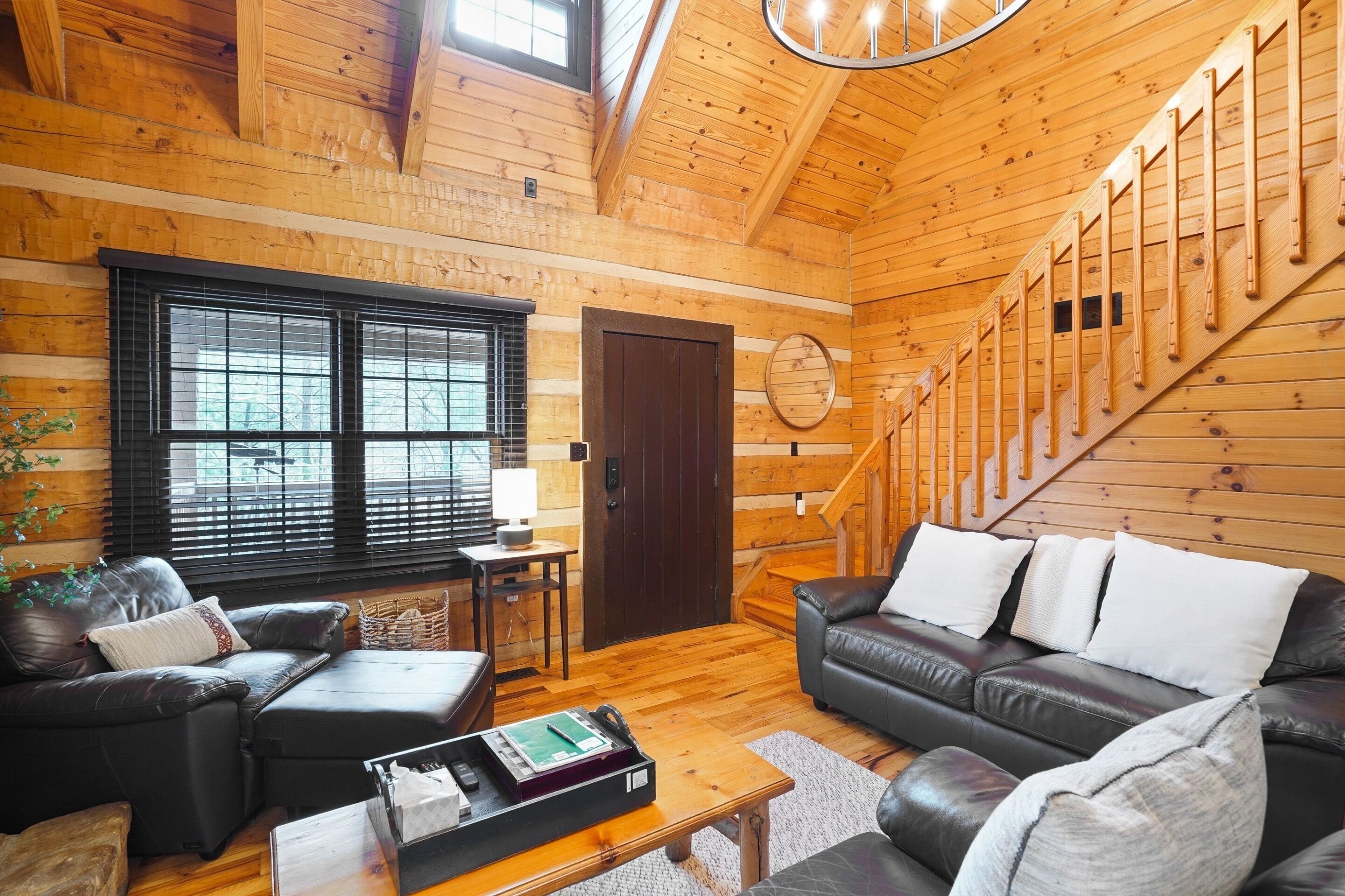 Smart TV, fireplace, DVD player