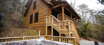 Hemlock Log Cabin on 5 Secluded Acres