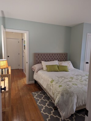 3 habitaciones, escritorio, tabla de planchar con plancha y wifi 