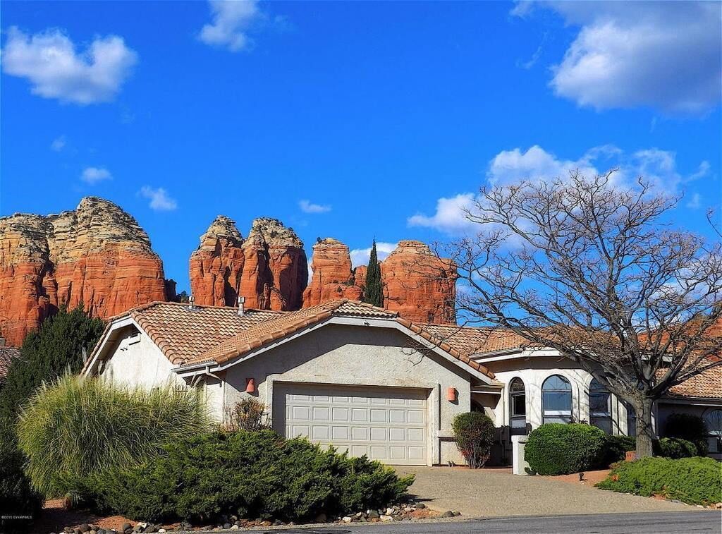 Spacious West Sedona home in quiet neighborhood, 5 min walk to trails