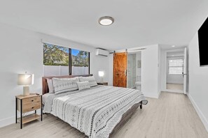 4 chambres, fer et planche à repasser, Wi-Fi gratuit, draps fournis