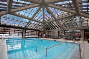 Piscina coperta, piscina all'aperto