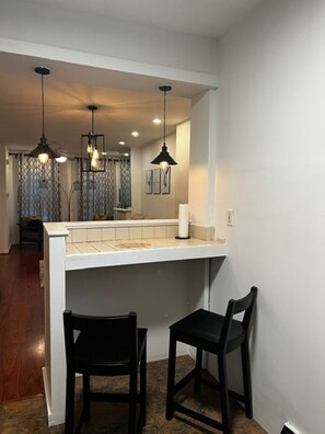 Interior - Cozy 2-Bedroom home near Rittenhouse area (Philadelphia)