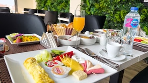 Daily continental breakfast for a fee - Sofia Pyramids Hotel (Giza)