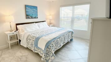 3 Schlafzimmer, Schreibtisch, Bügeleisen/Bügelbrett, WLAN