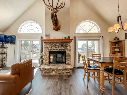 Walk to Ski Slopes at Wisp, Super Close Lake Access, Dock