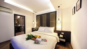 Unclassified image, 3 of 29, button - Keypad Hotel - 24 Hang Ga (Hanoi)