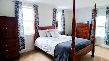 3 bedrooms, iron/ironing board, travel crib, free WiFi